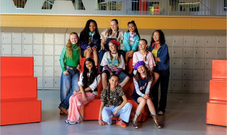 Tienerpopgroep NXT lanceert nieuwe single en videoclip 'Samen alleen' in samenwerking met Kinderpostzegels